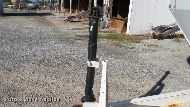 image for item DC2565 Willmar spreader