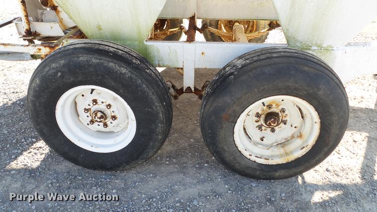 image for item DC2565 Willmar spreader