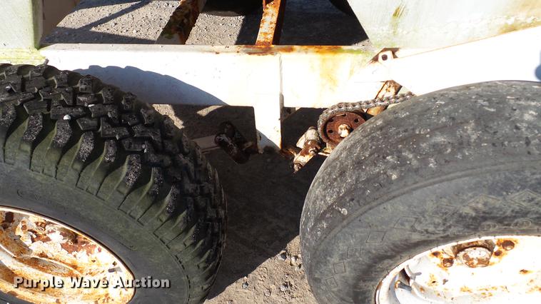 image for item DC2565 Willmar spreader