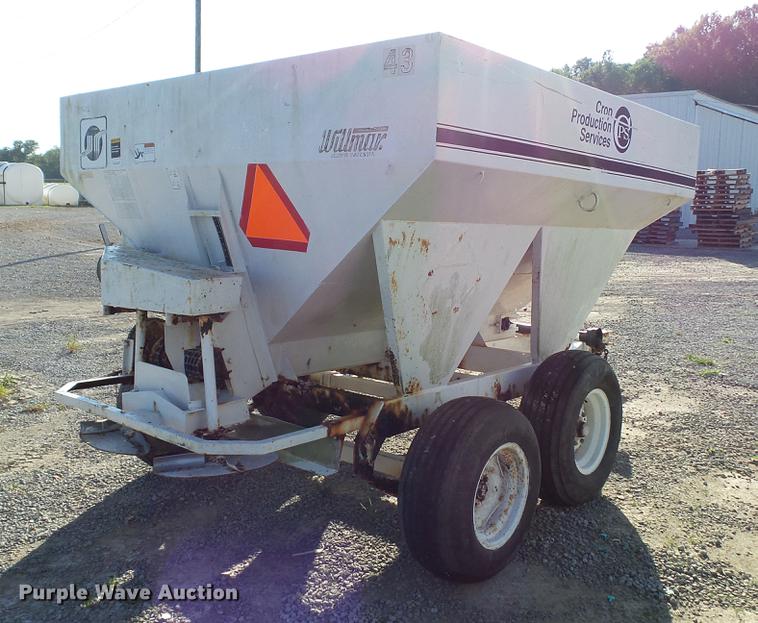 image for item DC2566 Willmar spreader
