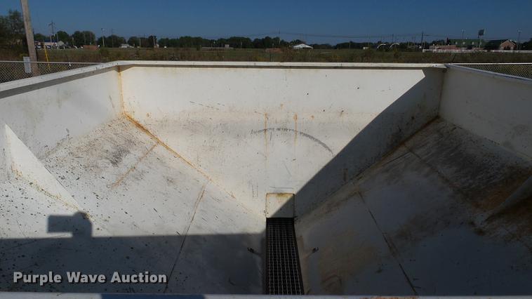 image for item DC2566 Willmar spreader