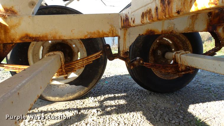 image for item DC2566 Willmar spreader