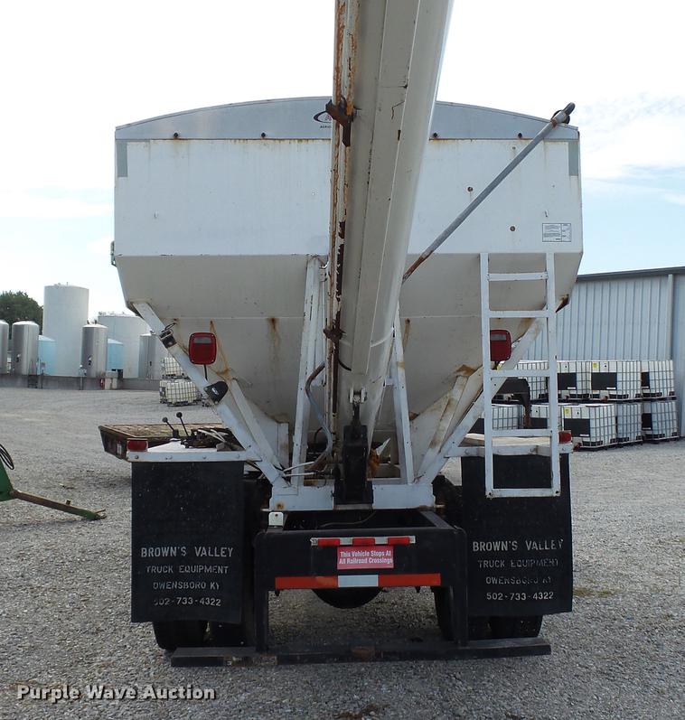 image for item DC2568 1987 International 1955 seed tender truck