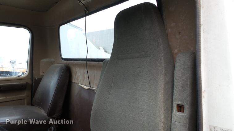 image for item DC2568 1987 International 1955 seed tender truck