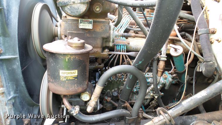 image for item DC2568 1987 International 1955 seed tender truck