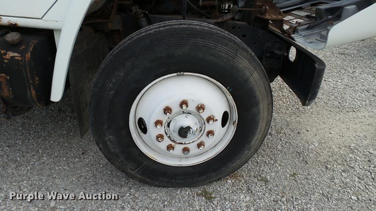 image for item DC2568 1987 International 1955 seed tender truck