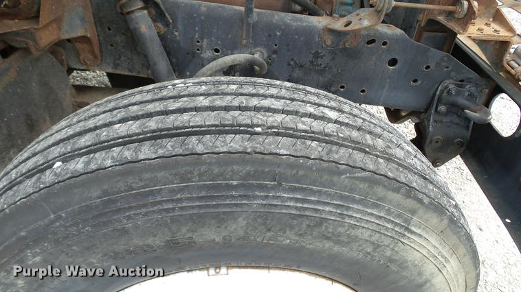 image for item DC2568 1987 International 1955 seed tender truck