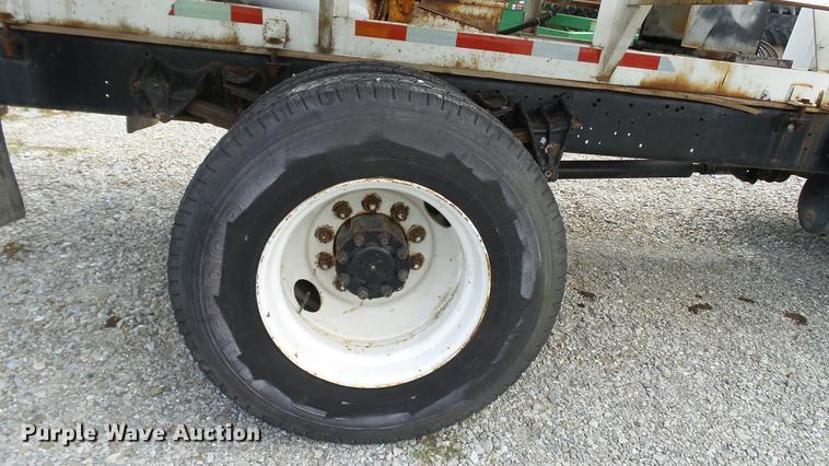 image for item DC2568 1987 International 1955 seed tender truck