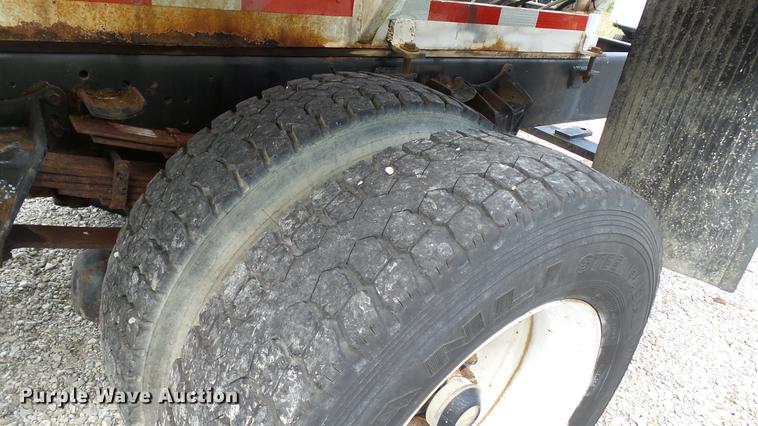 image for item DC2568 1987 International 1955 seed tender truck