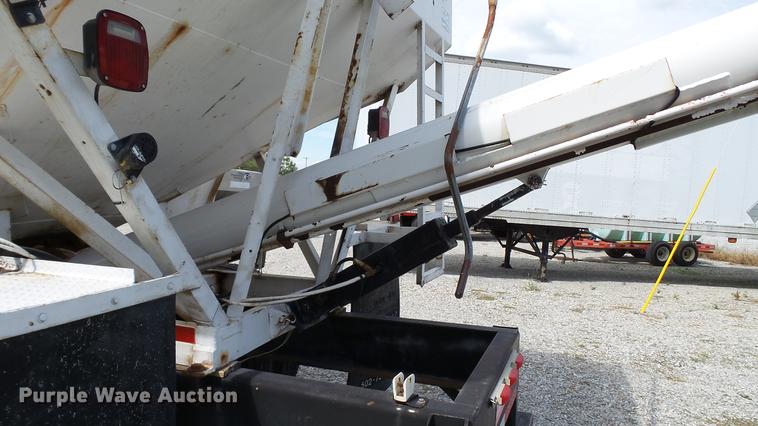 image for item DC2568 1987 International 1955 seed tender truck