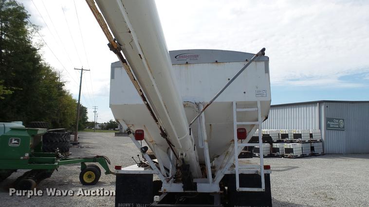 image for item DC2568 1987 International 1955 seed tender truck