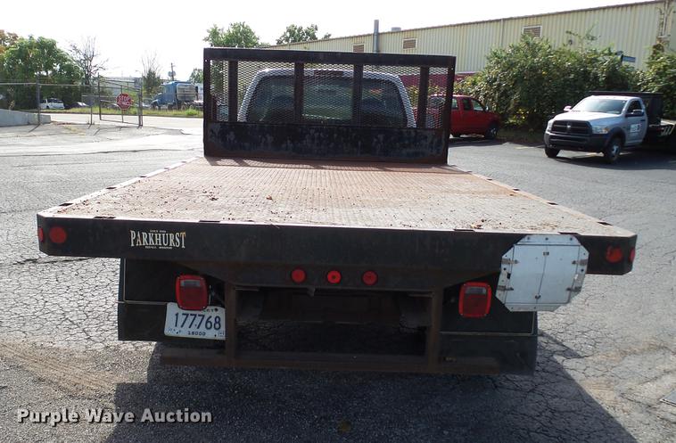 image for item DC2570 2004 Ford F450 Super Duty flatbed pickup truck