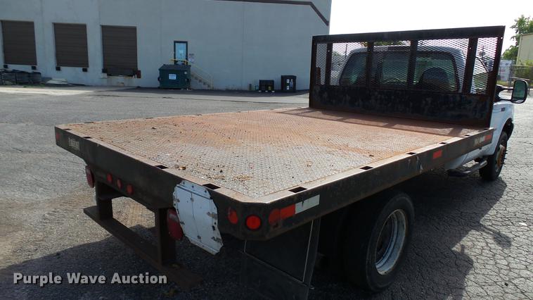 image for item DC2570 2004 Ford F450 Super Duty flatbed pickup truck