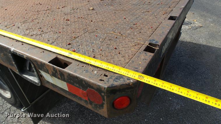 image for item DC2570 2004 Ford F450 Super Duty flatbed pickup truck