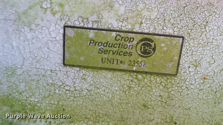 image for item DC2571 Willmar 800 seed tender