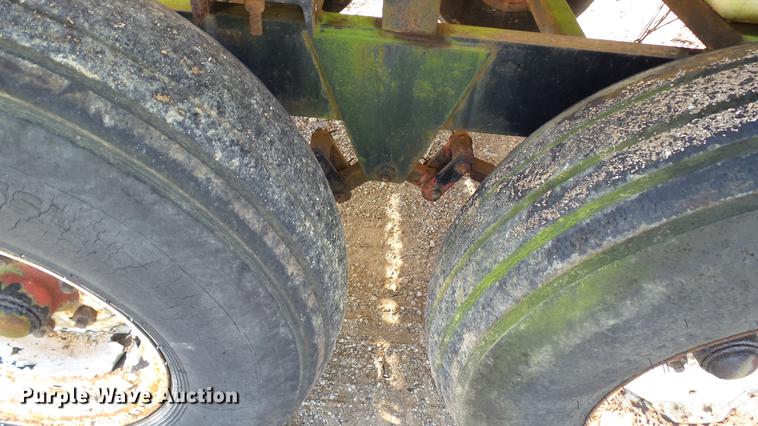 image for item DC2574 Nurse tank trailer