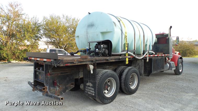 image for item DC2578 1999 Peterbilt 330 tank truck