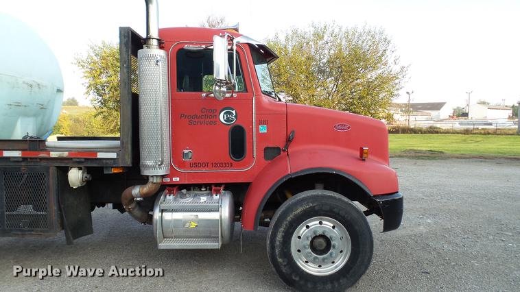 image for item DC2578 1999 Peterbilt 330 tank truck