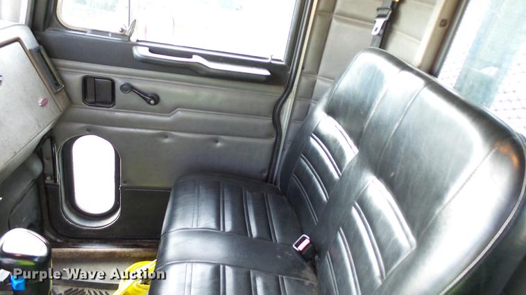 image for item DC2578 1999 Peterbilt 330 tank truck