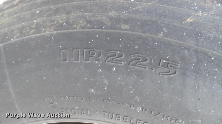 image for item DC2578 1999 Peterbilt 330 tank truck