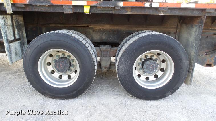 image for item DC2578 1999 Peterbilt 330 tank truck