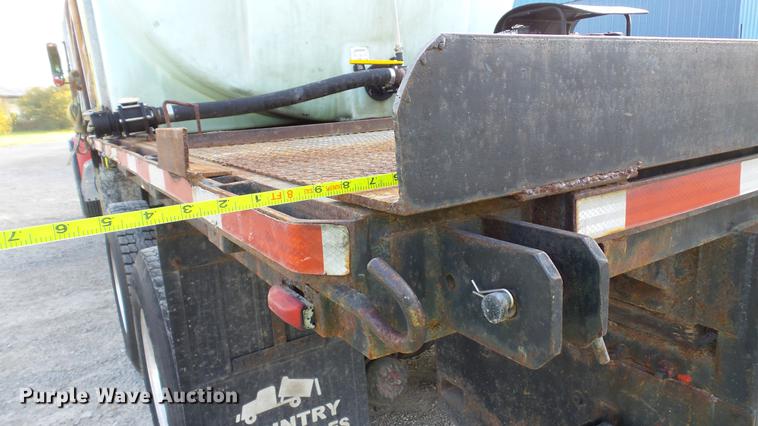 image for item DC2578 1999 Peterbilt 330 tank truck