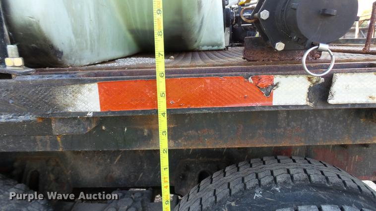 image for item DC2578 1999 Peterbilt 330 tank truck