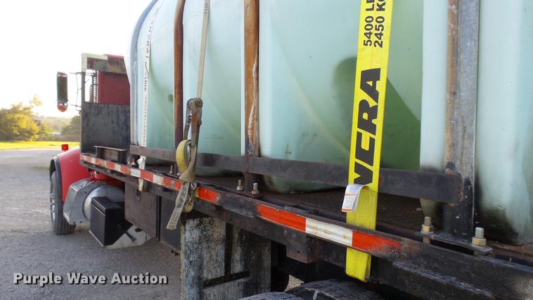 image for item DC2578 1999 Peterbilt 330 tank truck