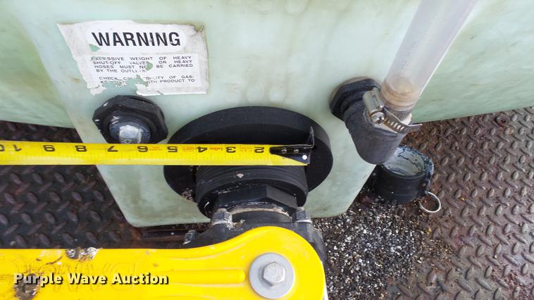 image for item DC2578 1999 Peterbilt 330 tank truck