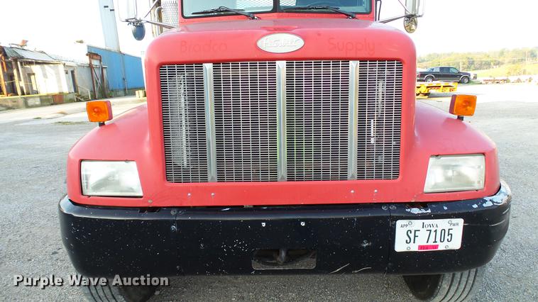 image for item DC2578 1999 Peterbilt 330 tank truck