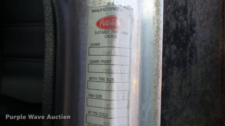 image for item DC2578 1999 Peterbilt 330 tank truck