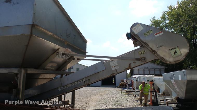 image for item DC2581 2000 Adams 8T stainless steel weigh hopper