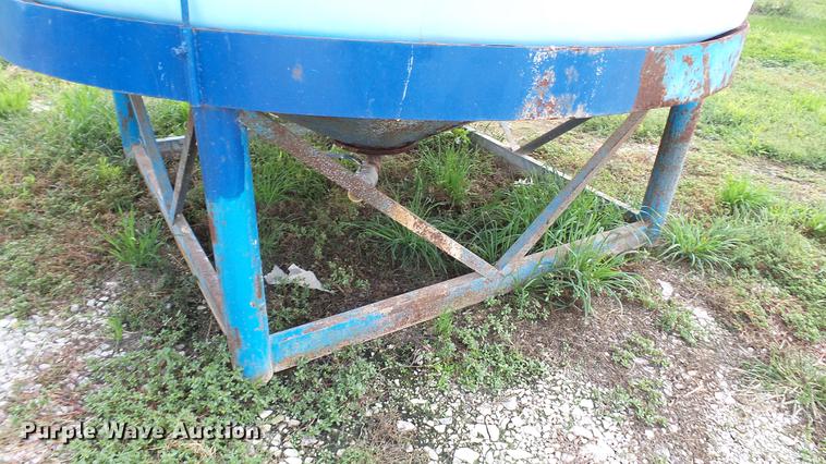 image for item DC2582 Poly tank