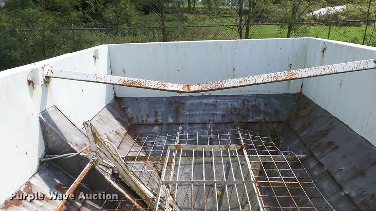 image for item DC2583 Parker 1500R seed tender