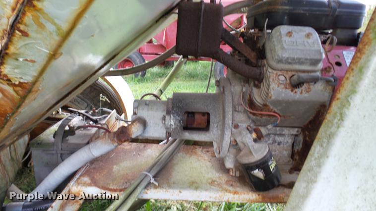 image for item DC2583 Parker 1500R seed tender