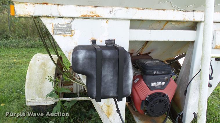 image for item DC2583 Parker 1500R seed tender