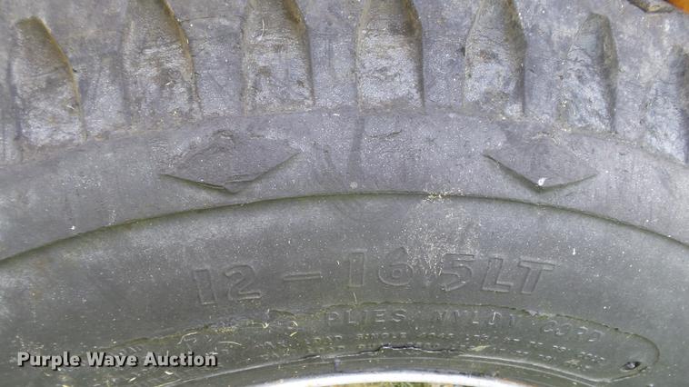 image for item DC2583 Parker 1500R seed tender