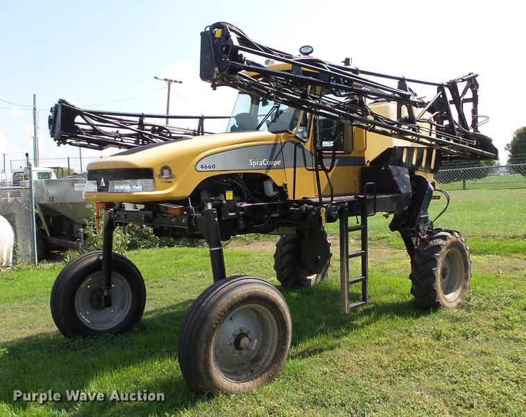 image for item DC2587 2013 SpraCoupe 4660 self-propelled sprayer