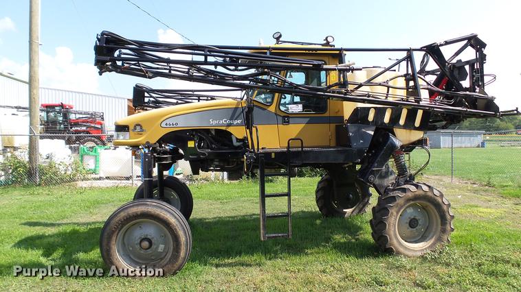image for item DC2587 2013 SpraCoupe 4660 self-propelled sprayer