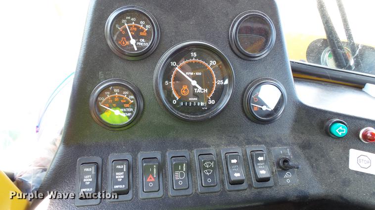 image for item DC2587 2013 SpraCoupe 4660 self-propelled sprayer