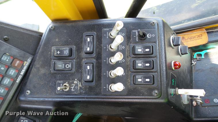 image for item DC2587 2013 SpraCoupe 4660 self-propelled sprayer