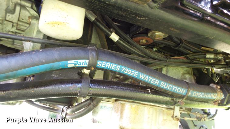 image for item DC2587 2013 SpraCoupe 4660 self-propelled sprayer