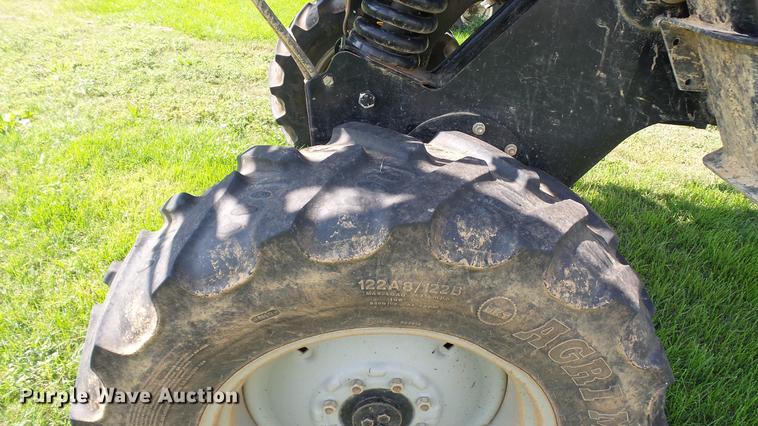 image for item DC2587 2013 SpraCoupe 4660 self-propelled sprayer