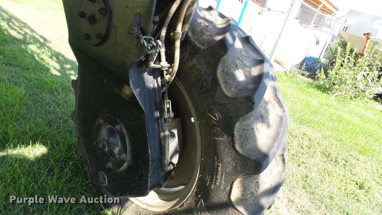 image for item DC2587 2013 SpraCoupe 4660 self-propelled sprayer