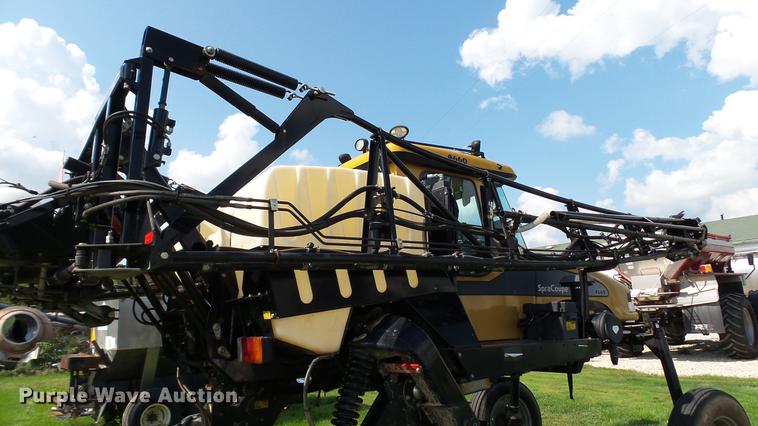 image for item DC2587 2013 SpraCoupe 4660 self-propelled sprayer