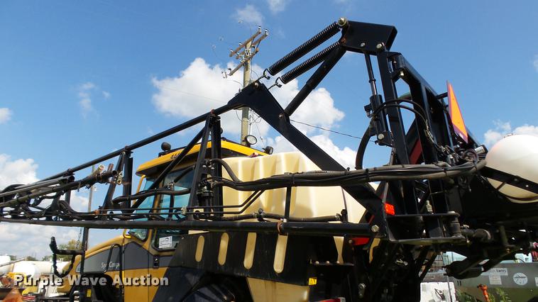 image for item DC2587 2013 SpraCoupe 4660 self-propelled sprayer