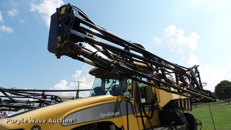 image for item DC2587 2013 SpraCoupe 4660 self-propelled sprayer