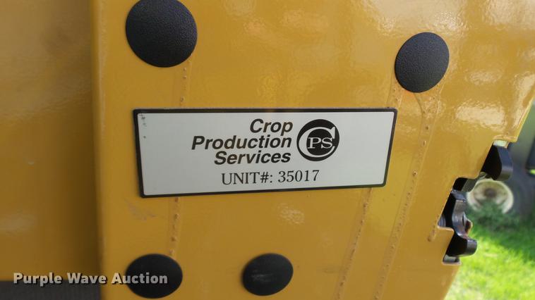 image for item DC2587 2013 SpraCoupe 4660 self-propelled sprayer