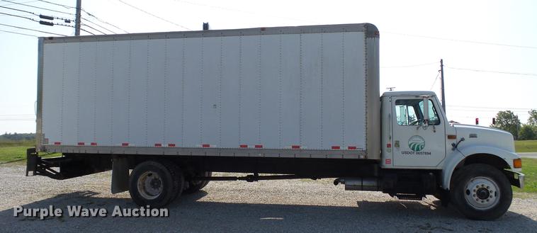 image for item DC2588 1997 International 4700 box truck