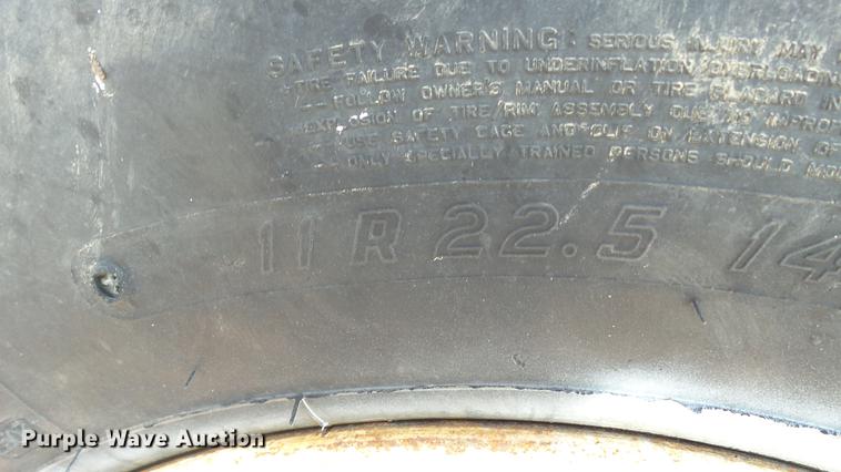 image for item DC2588 1997 International 4700 box truck